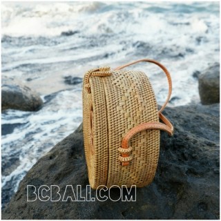 around circle straw rattan grass ata bags motif with lining fabric bali style